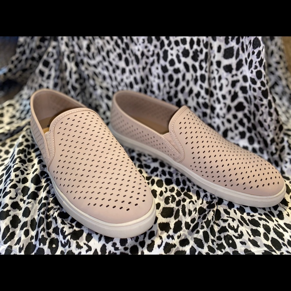 Slip on sneakers